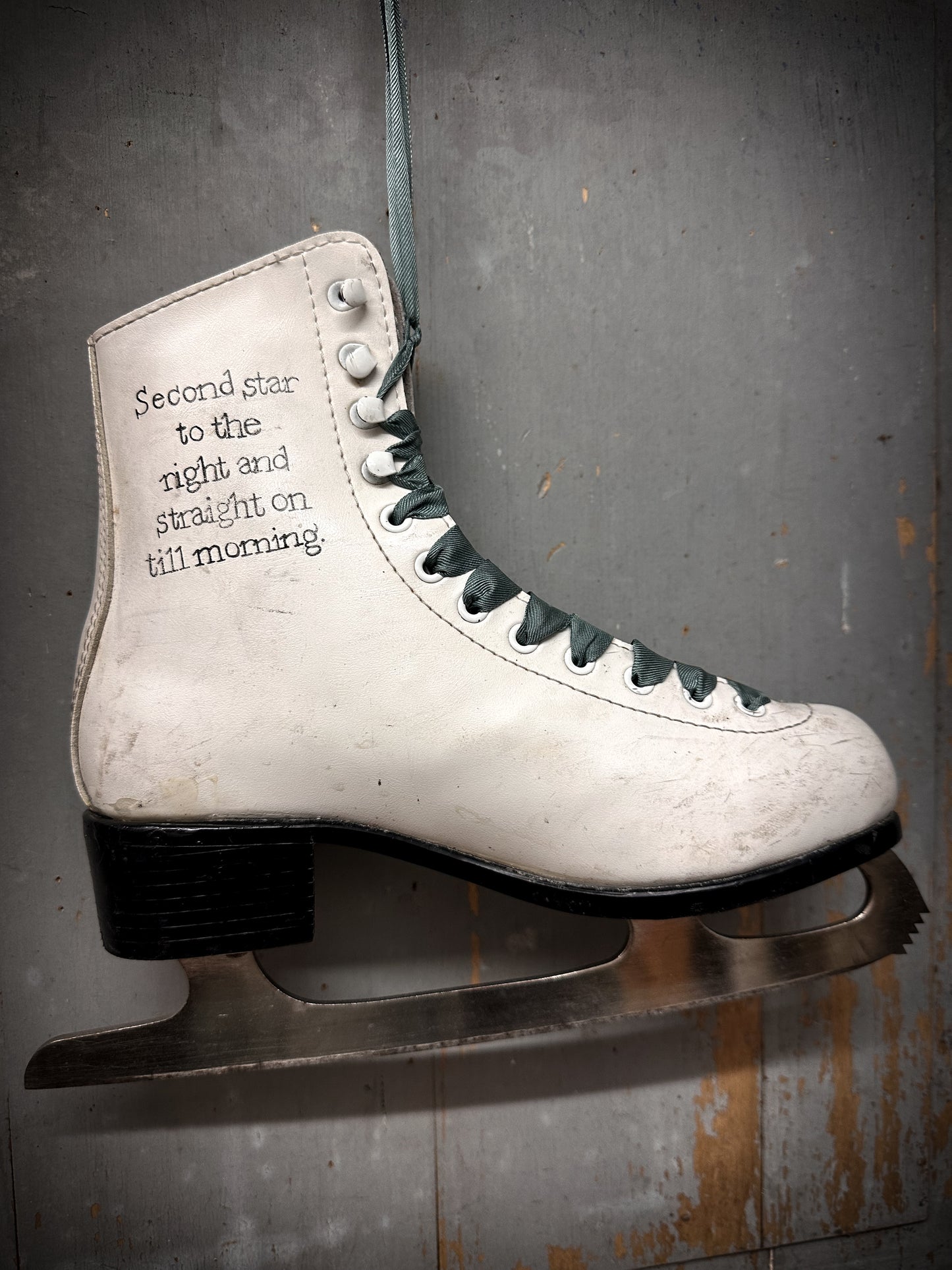 A Beautiful Vintage Christmas Ice Skate Wreath