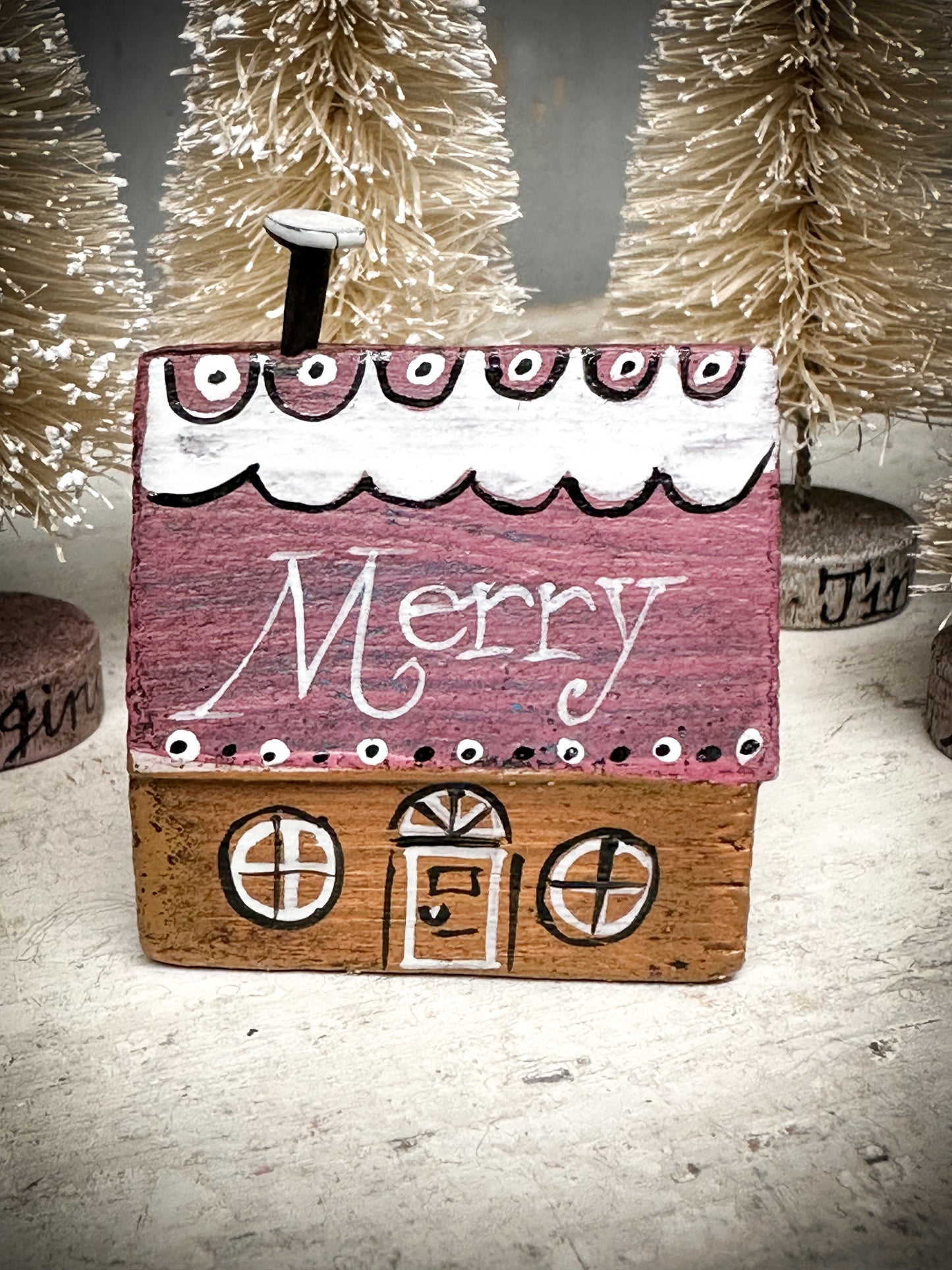 A small Vintage German Erzgebirge Putz Wooden Village House “Merry”