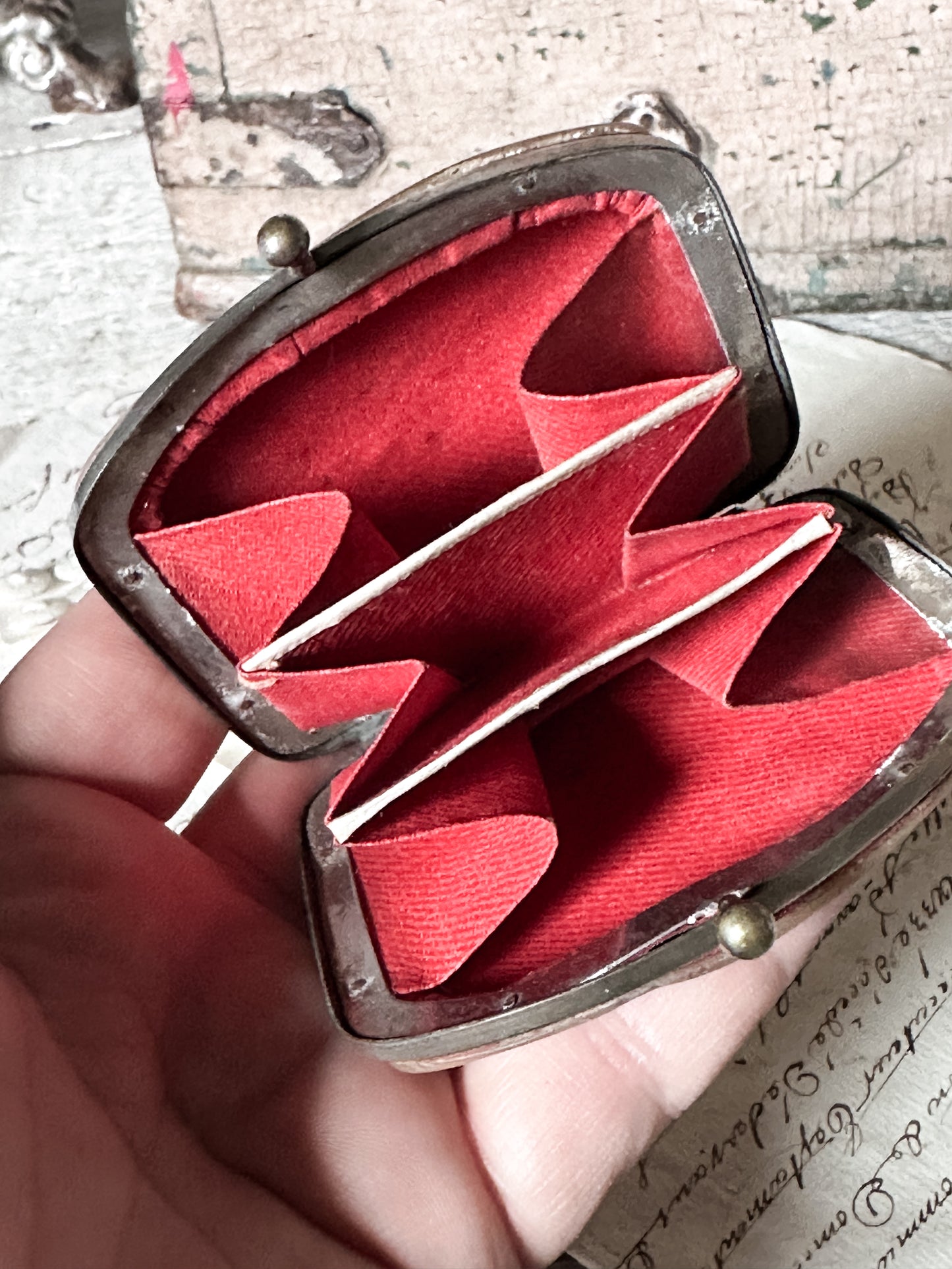 Antique Mother of Pearl Coin Purse – French Compact