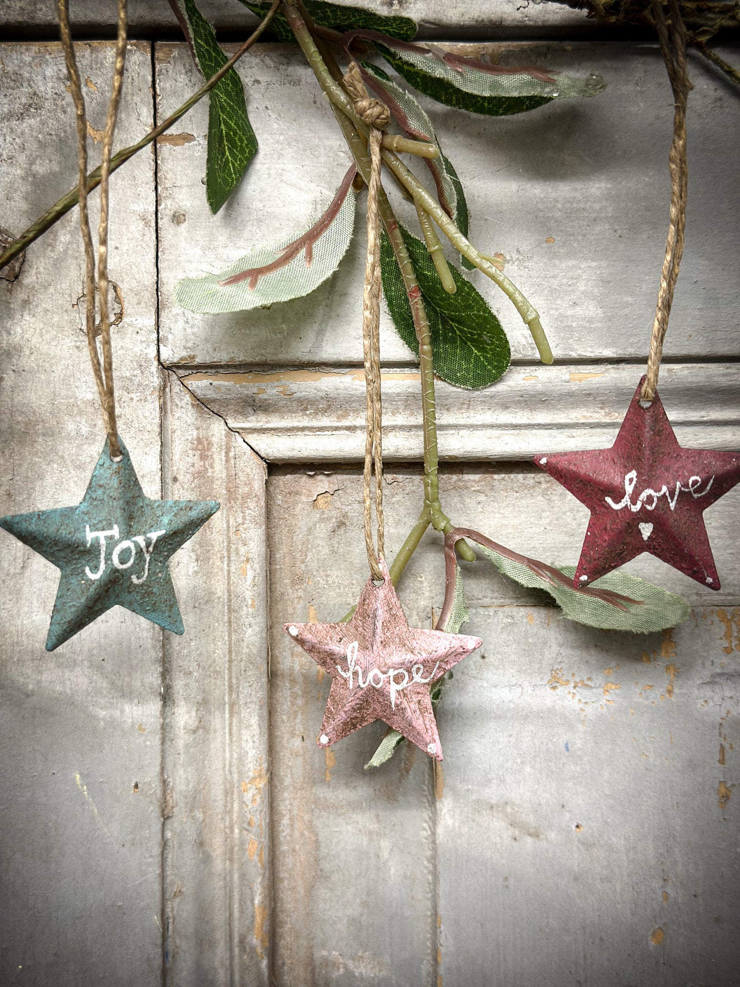 A Mini Pale Pink Tin Barn Star Christmas Decoration “Noël”