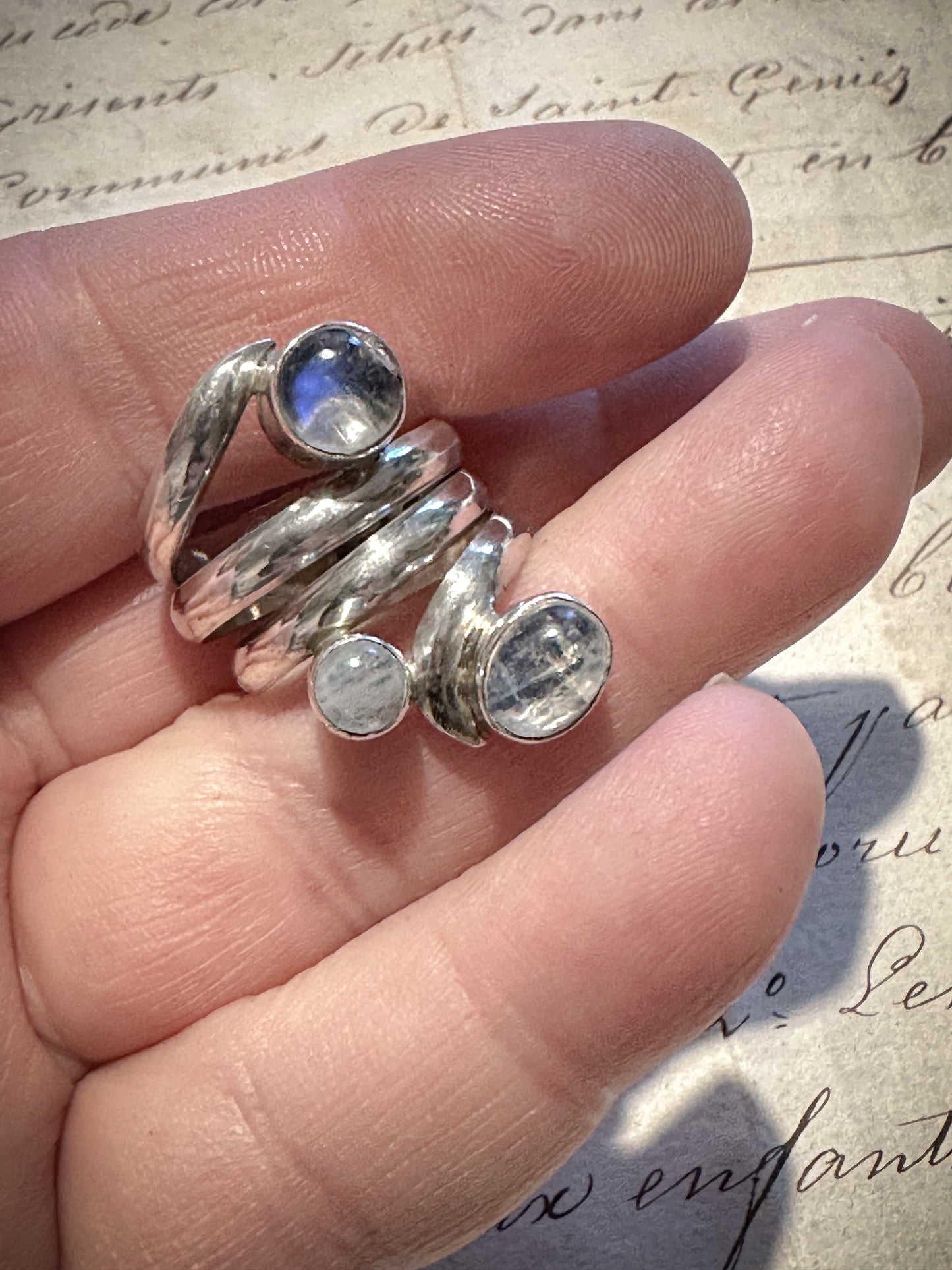 Stunning vintage 925 Silver Moonstone ring
