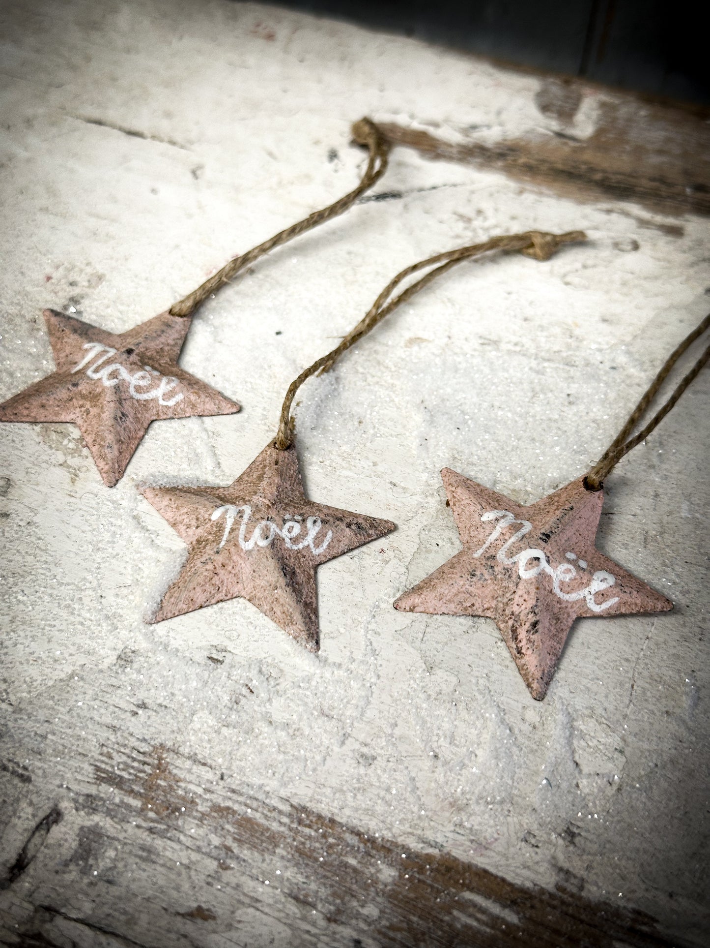 A Mini Pale Pink Tin Barn Star Christmas Decoration “Noël”