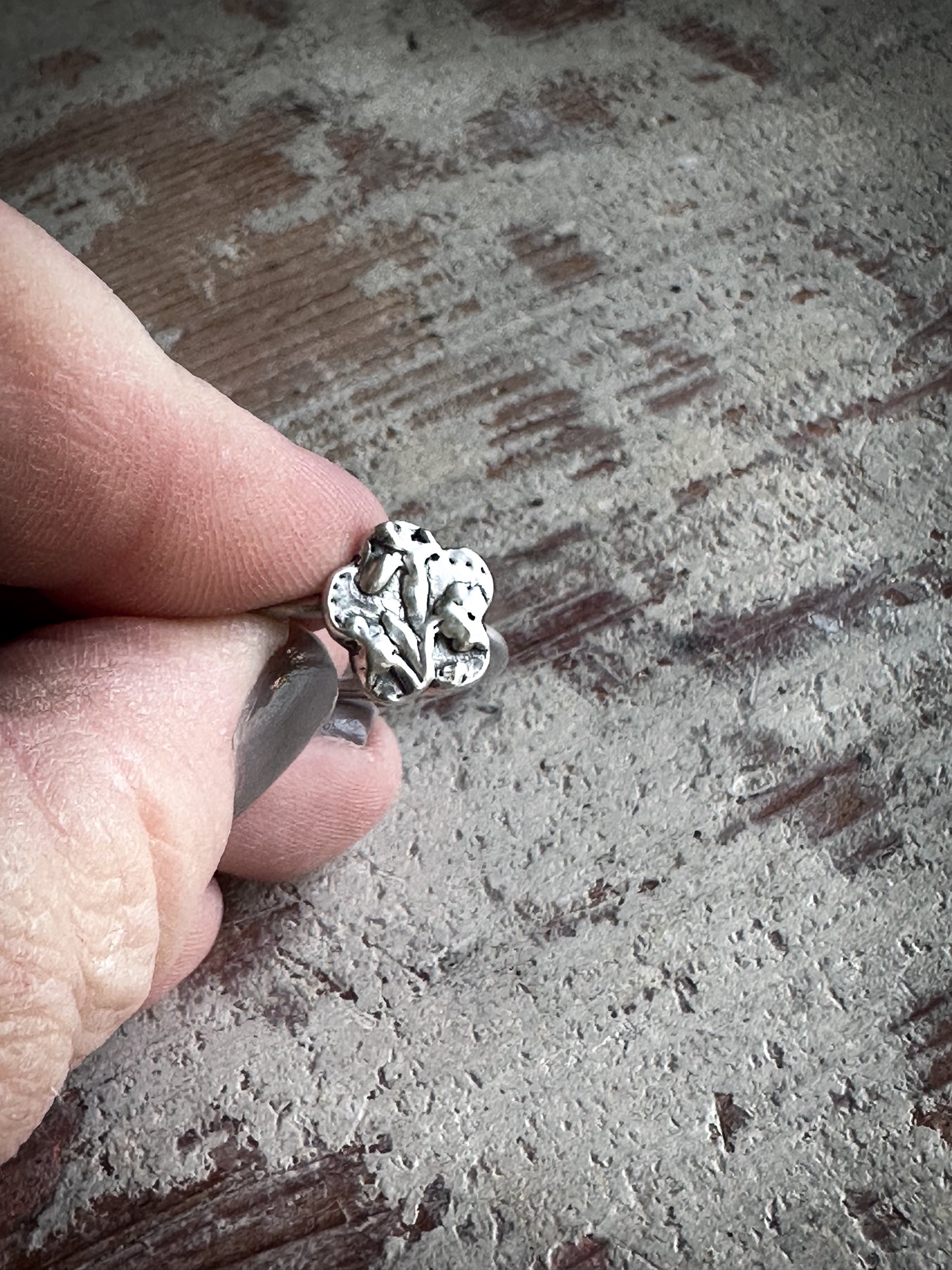 Moon Garden Daffodil Ring – Fine Silver Botanical Stacker