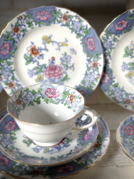 A Chelson bone china “Antique” pattern tea set
