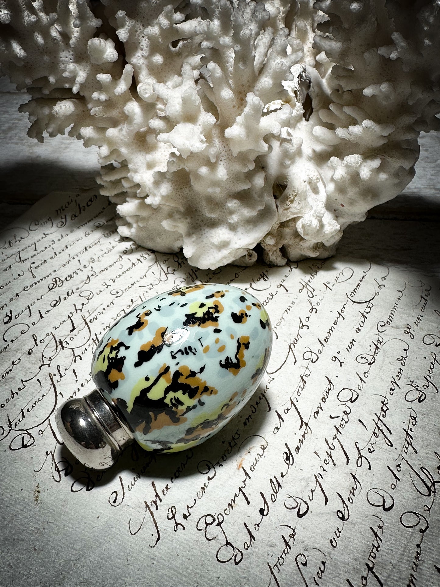 A Vintage Porcelain Bird’s Egg Scent Bottle