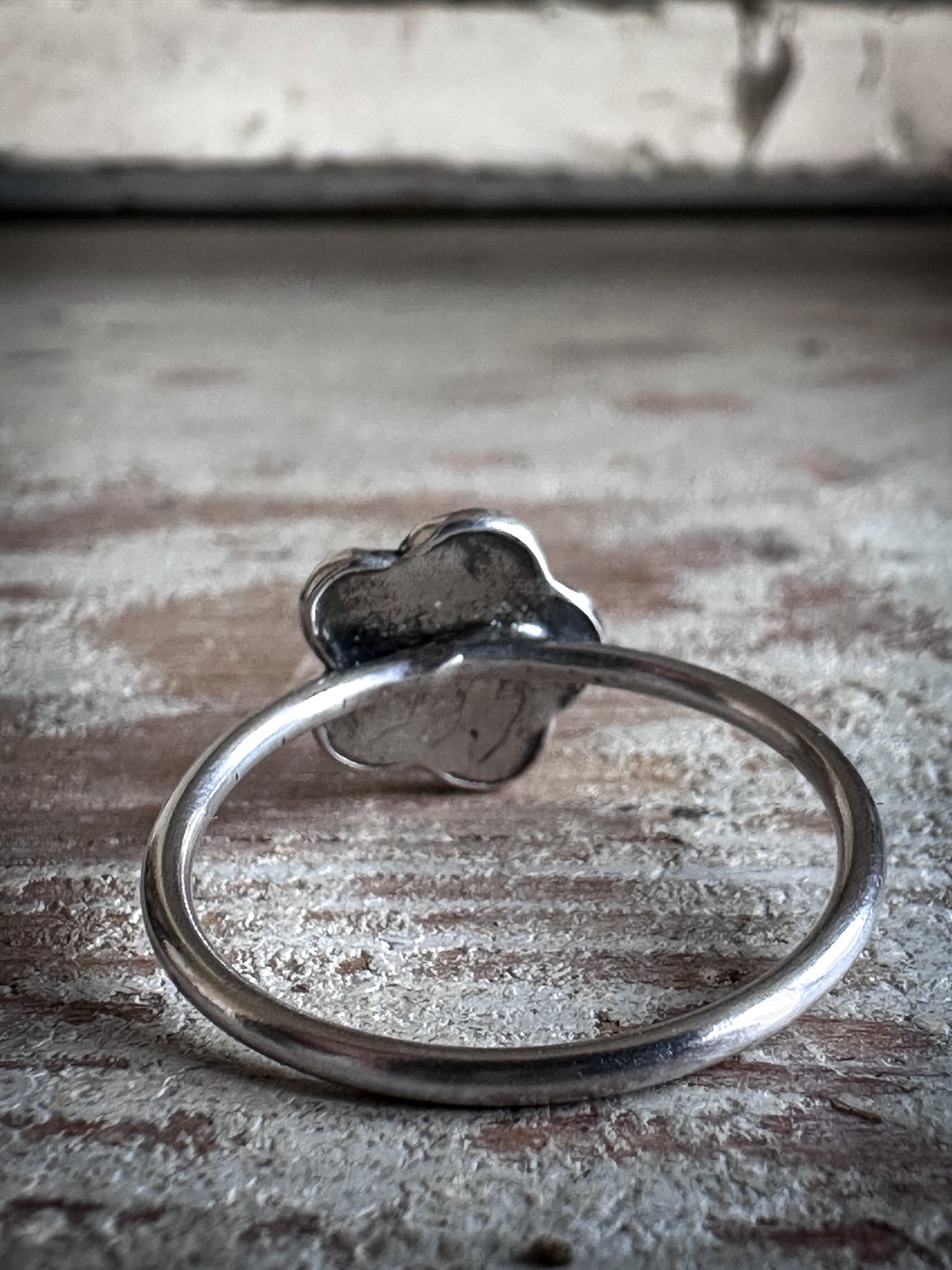 Moon Garden Daffodil Ring – Fine Silver Botanical Stacker
