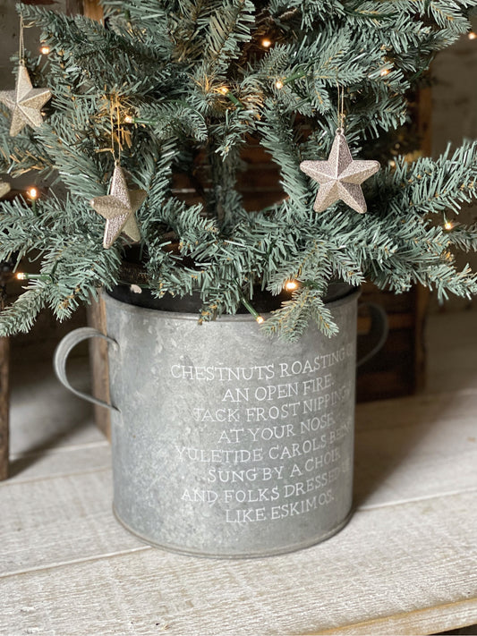 A beautiful heirloom vintage galvanised tub hand painted using traditional sign writer’s techniques and materials.