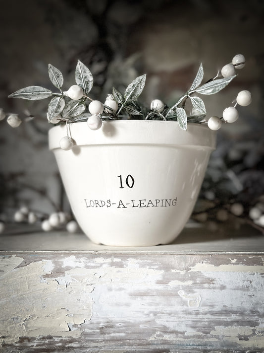 A beautiful vintage Illustrated Ironstone pudding bowl with a hand painted quote