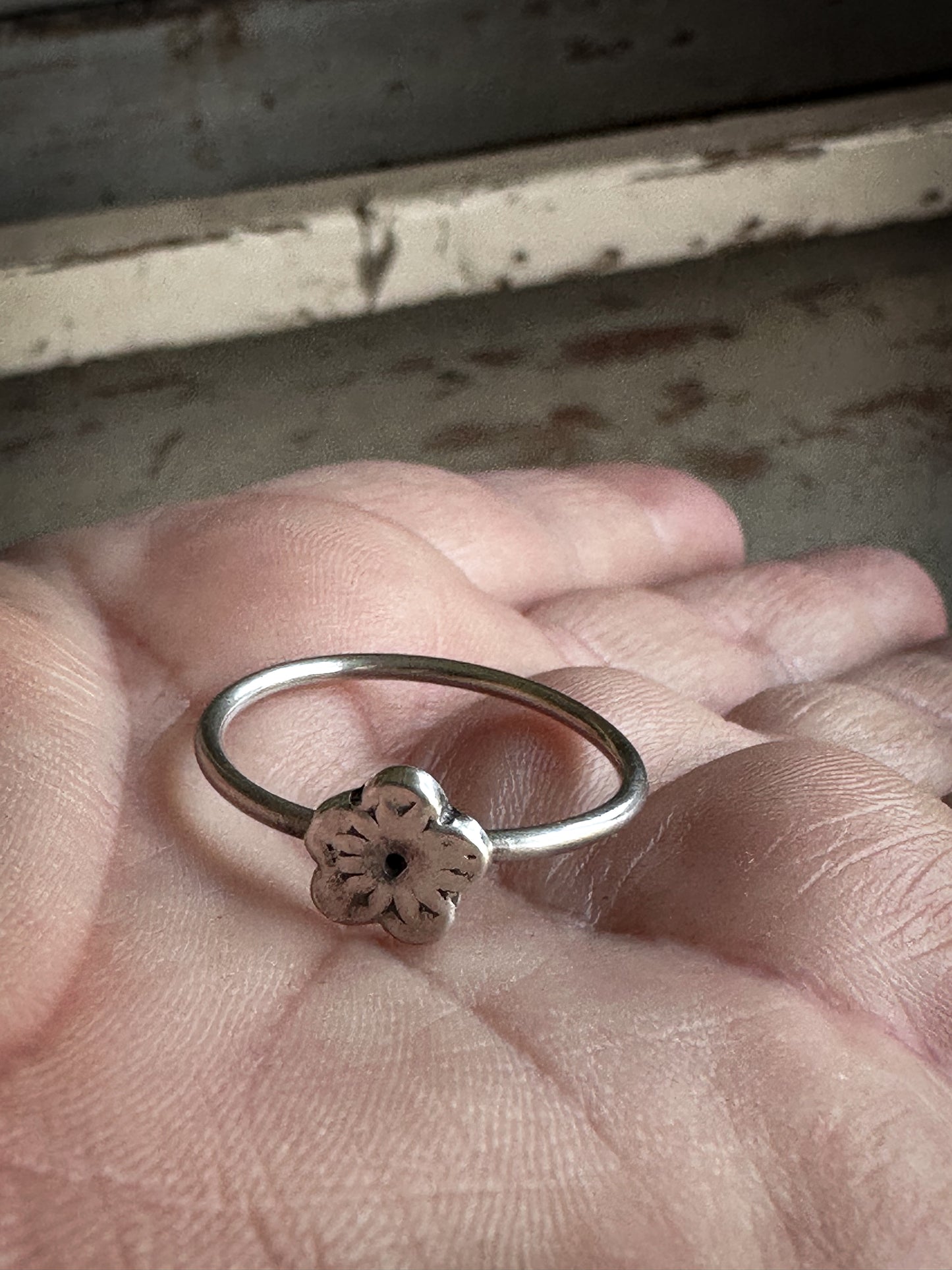 Little Meadow Flower Ring – Fine Silver Botanical Ring