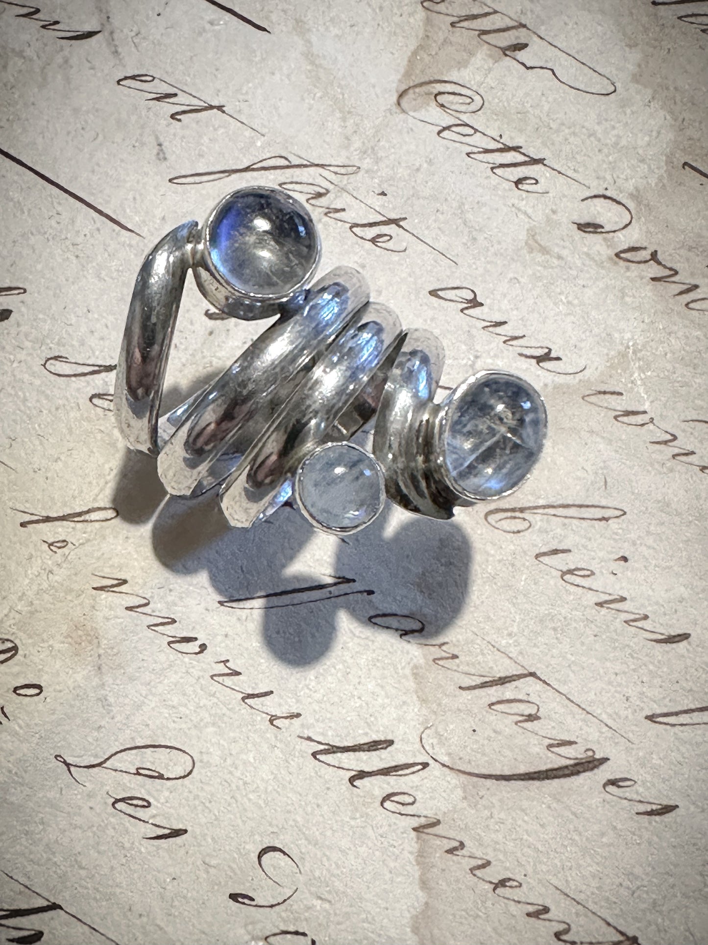 Stunning vintage 925 Silver Moonstone ring