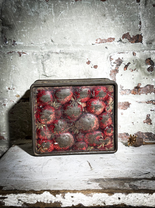 A Rare Macfarlane Lang Strawberry Punnet collector’s tin