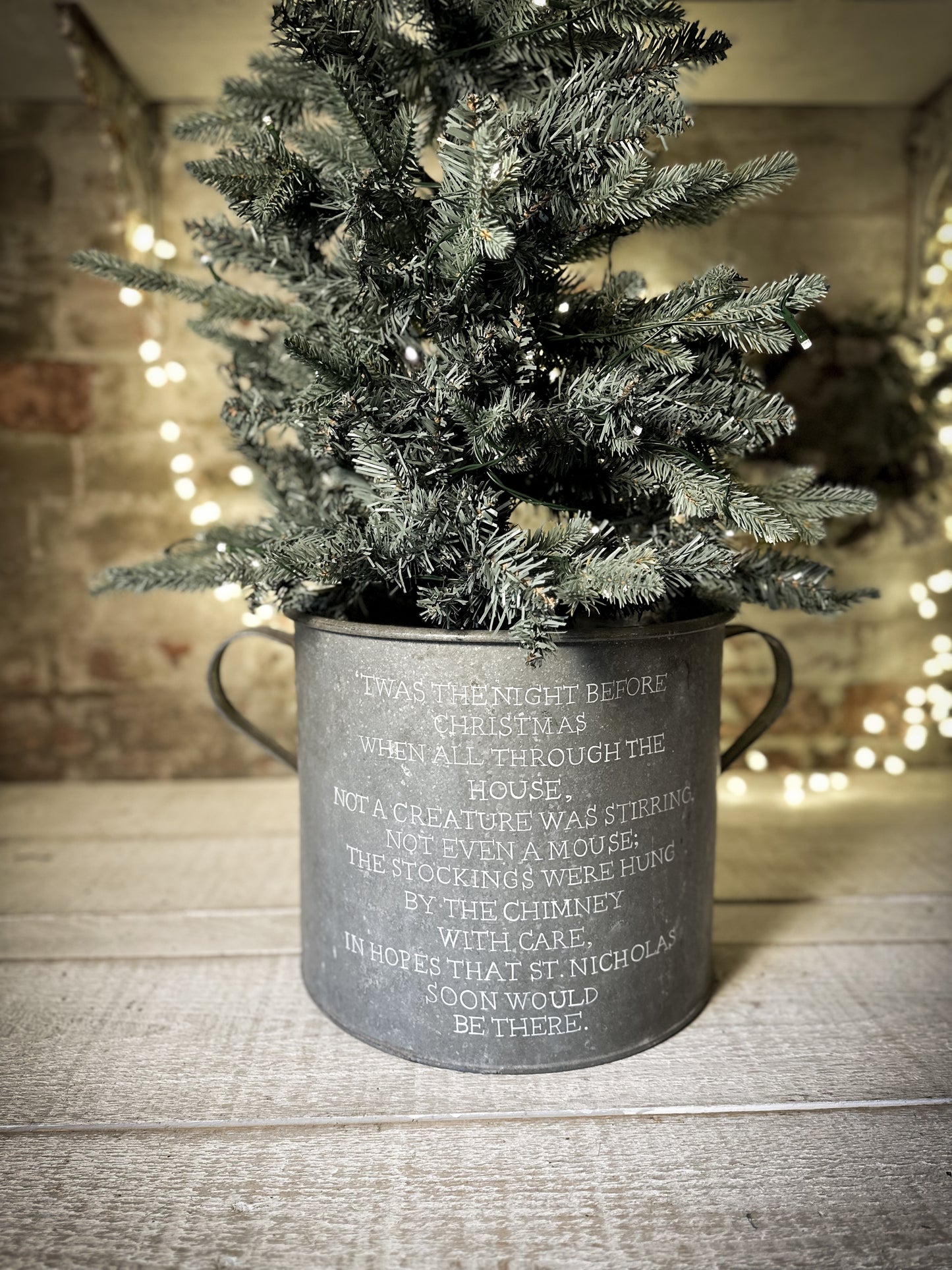 A beautiful heirloom vintage galvanised tub hand painted using traditional sign writer’s techniques and materials.