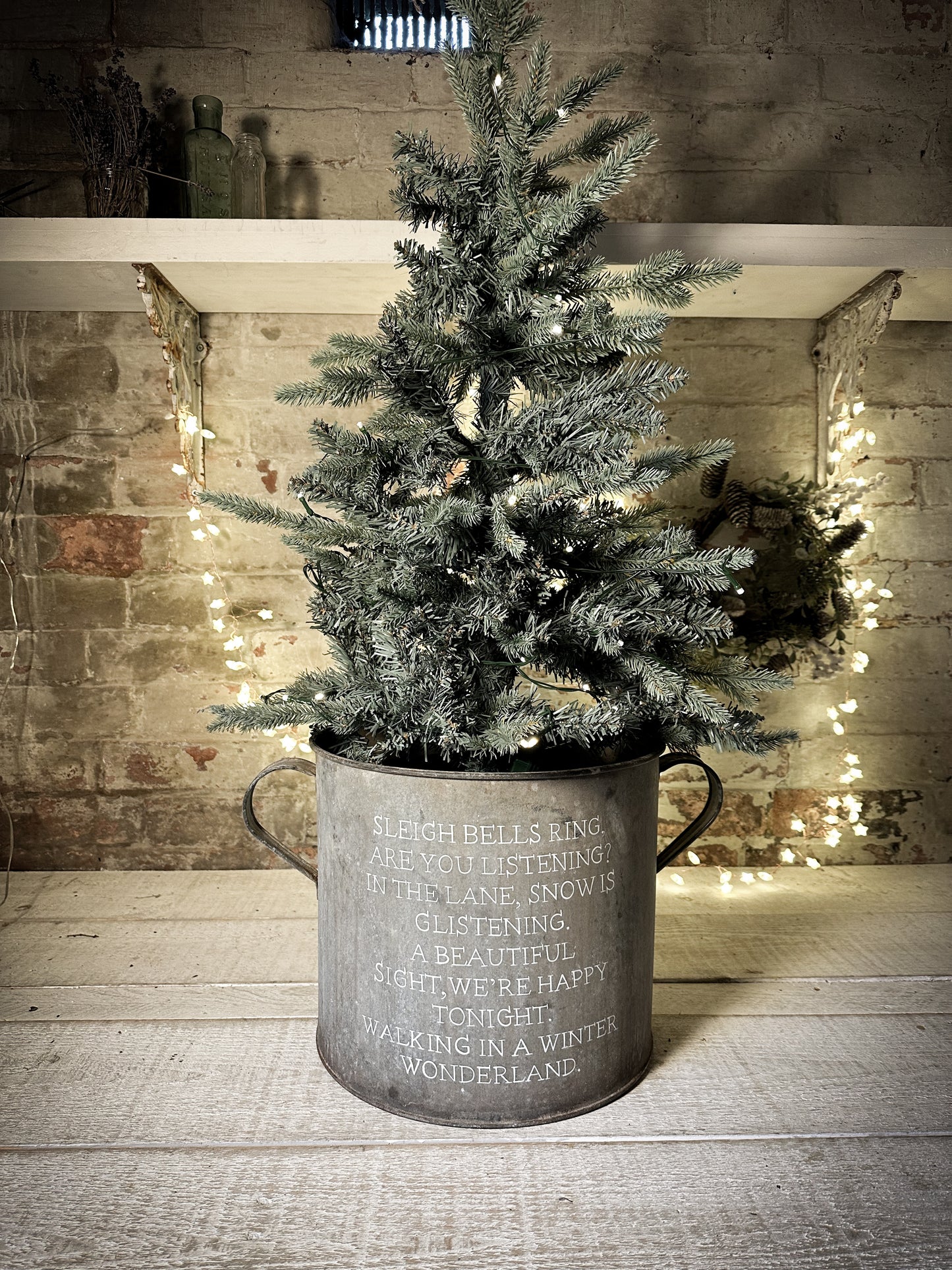 A beautiful heirloom vintage galvanised tub hand painted using traditional sign writer’s techniques and materials.