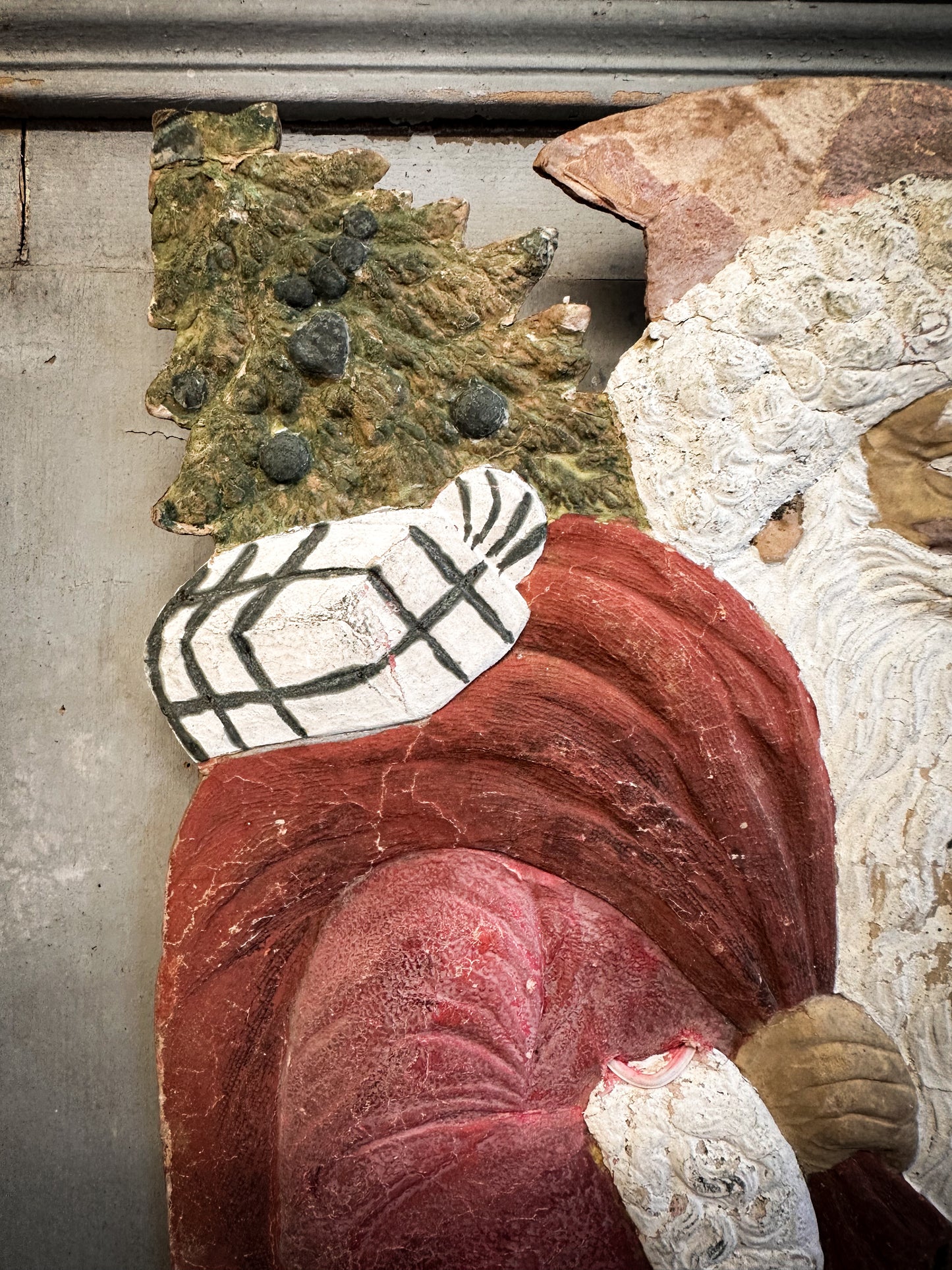 Early 20th-Century German Father Christmas Plaque
c.1920–1935 With Oral Provenance from the Bletchley Museum Collection