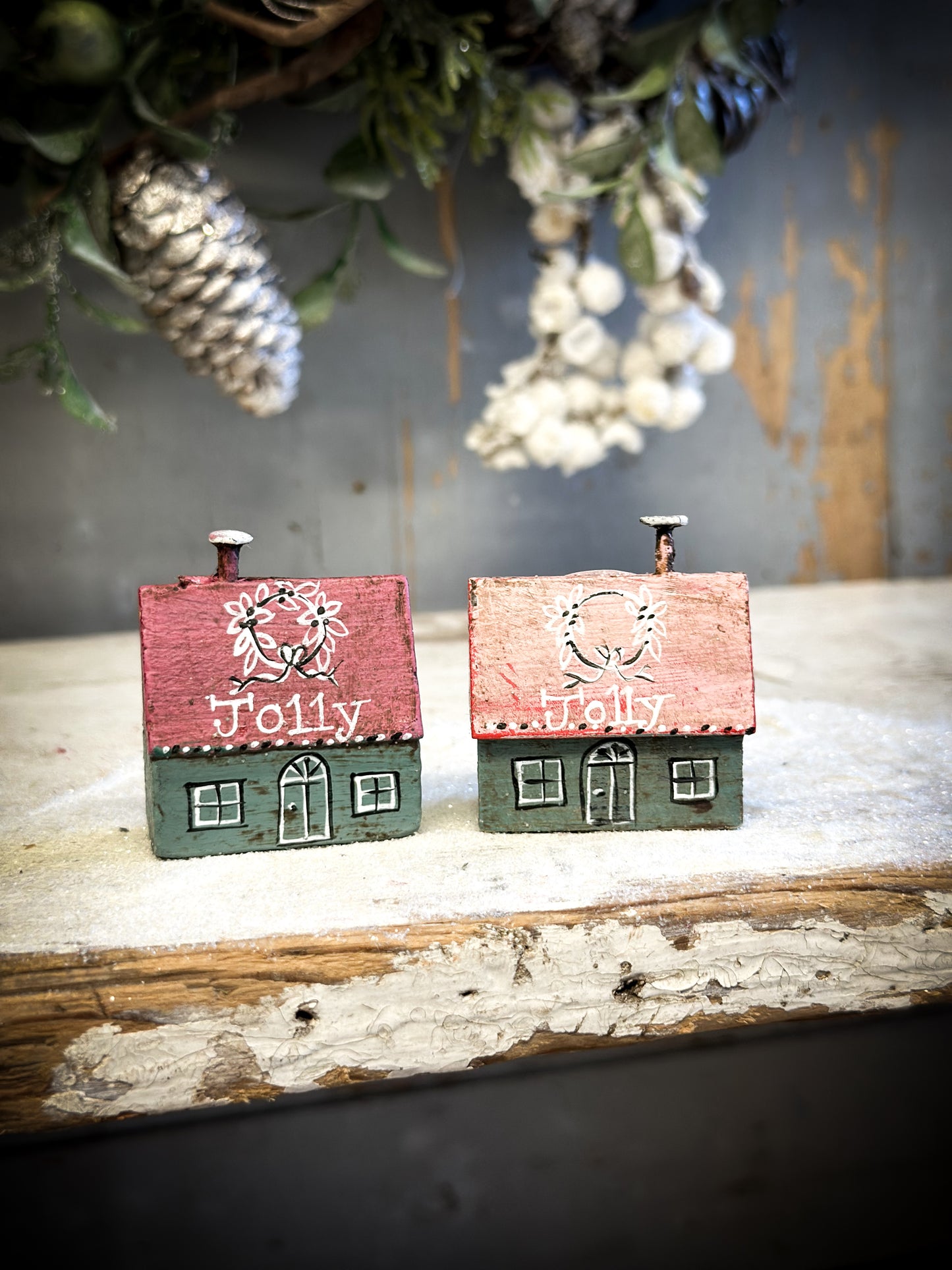 A Pretty Vintage German Erzgebirge Putz Wooden Village House “Jolly”