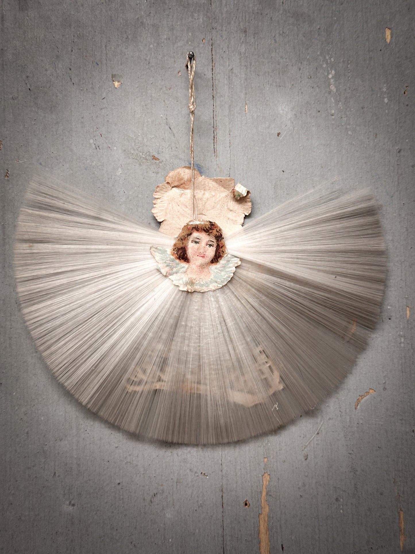 Antique German Spun-Glass Fan Ornament with Victorian Angels (c. 1890–1910)