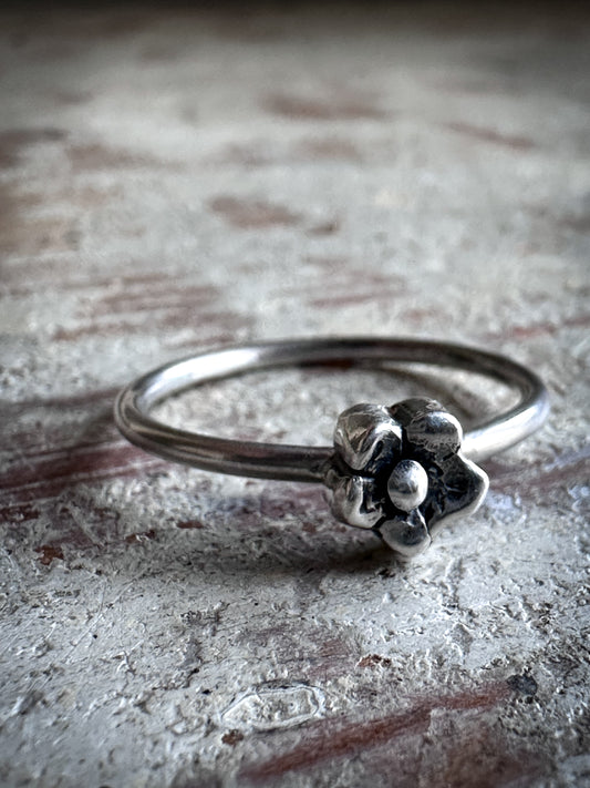 Moonlit Blossom Ring – Fine Silver Flower Stacker
