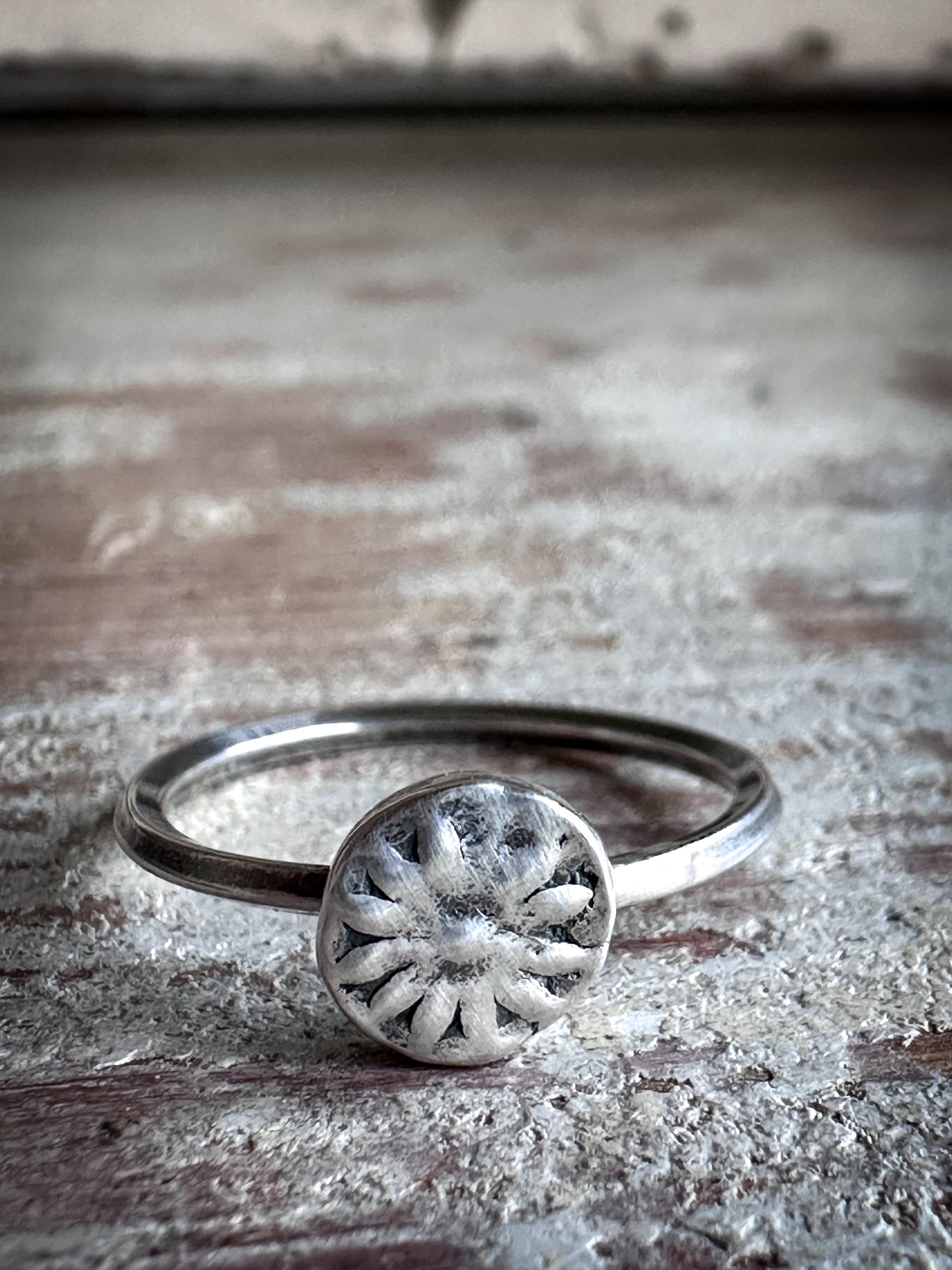 Little Meadow Ring – Fine Silver Botanical Sprig Ring