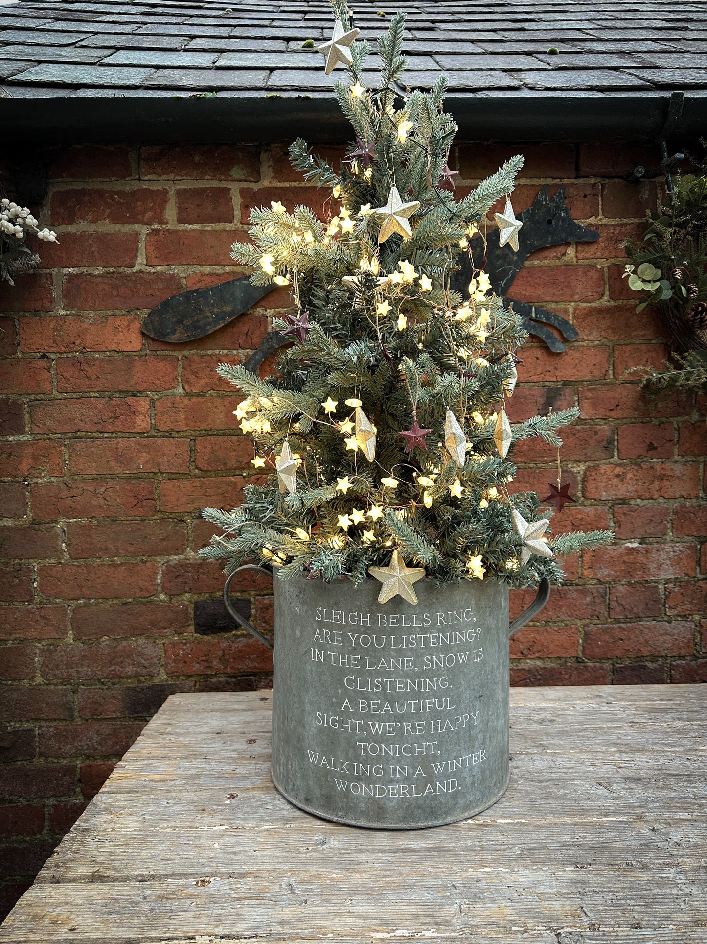 A beautiful heirloom vintage galvanised tub hand painted using traditional sign writer’s techniques and materials.