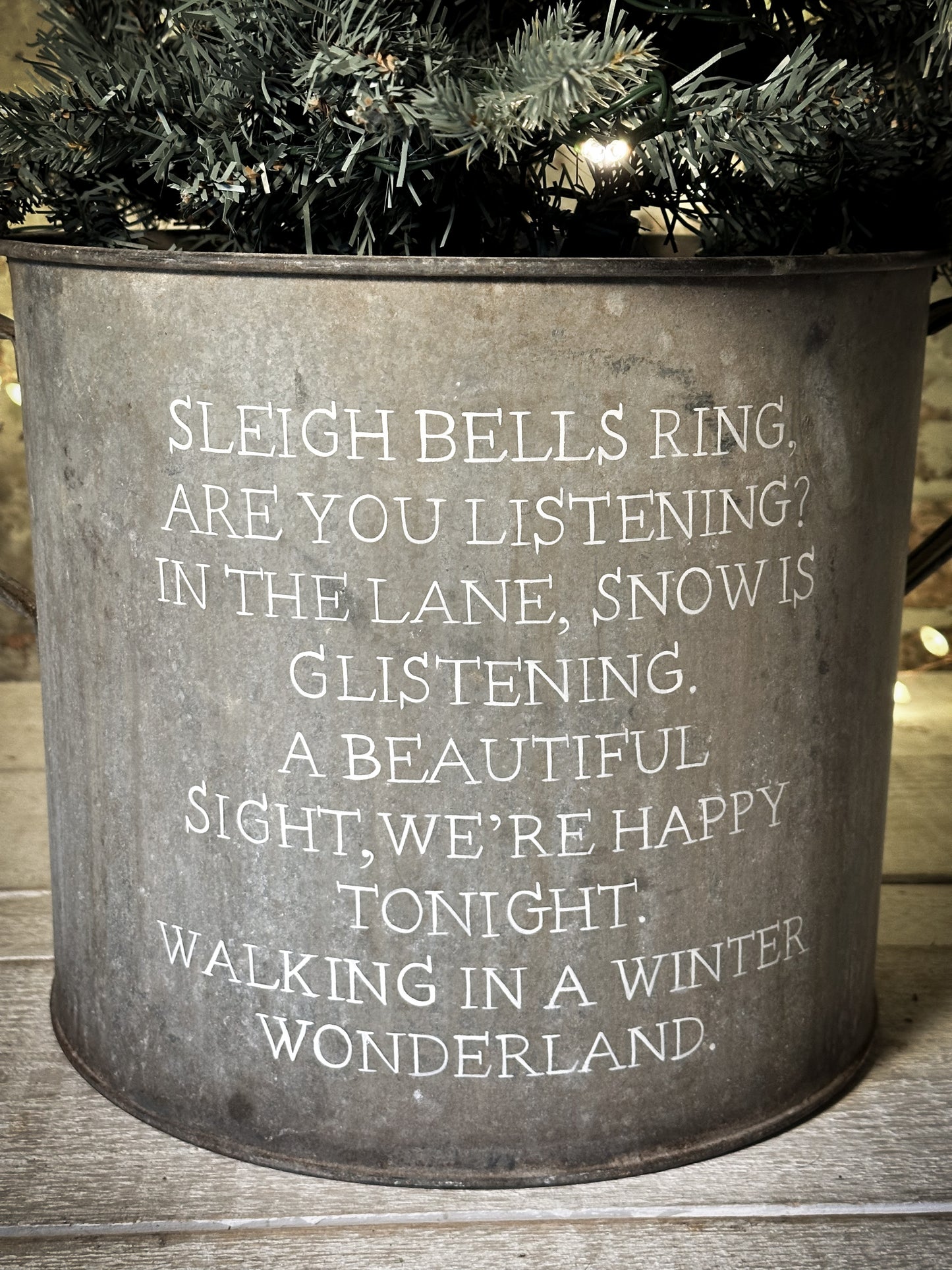 A beautiful heirloom vintage galvanised tub hand painted using traditional sign writer’s techniques and materials.