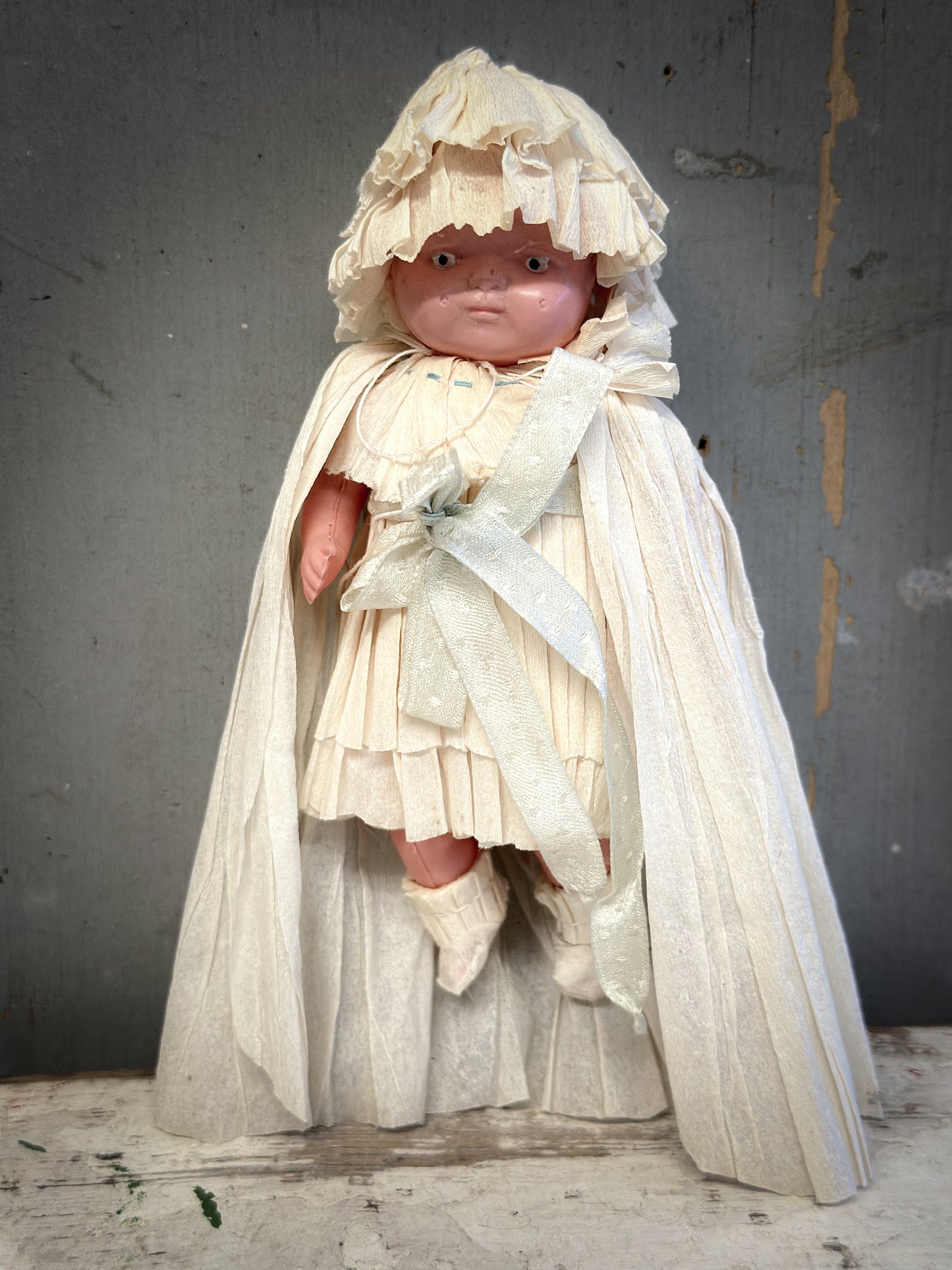 Early 20th Century German Crepe-Paper Dressed Doll
With oral provenance linking it to the Bletchley Museum collection